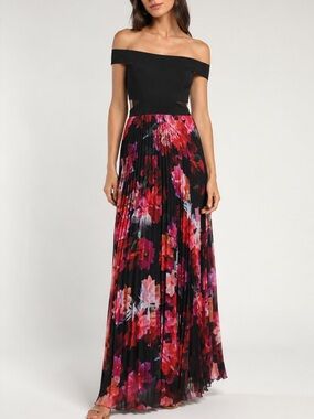 Aqua $298 Pleated Floral Maxi Dress Size 6 Black Pink Elegant Evening Gown